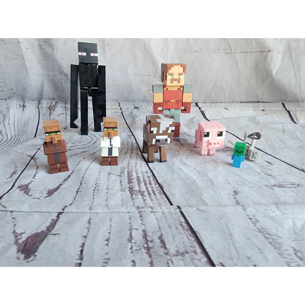 Minecraft Mixed Loose Lot of 8 Toy Figures Villagers Creeper Cow Pig Enderman
